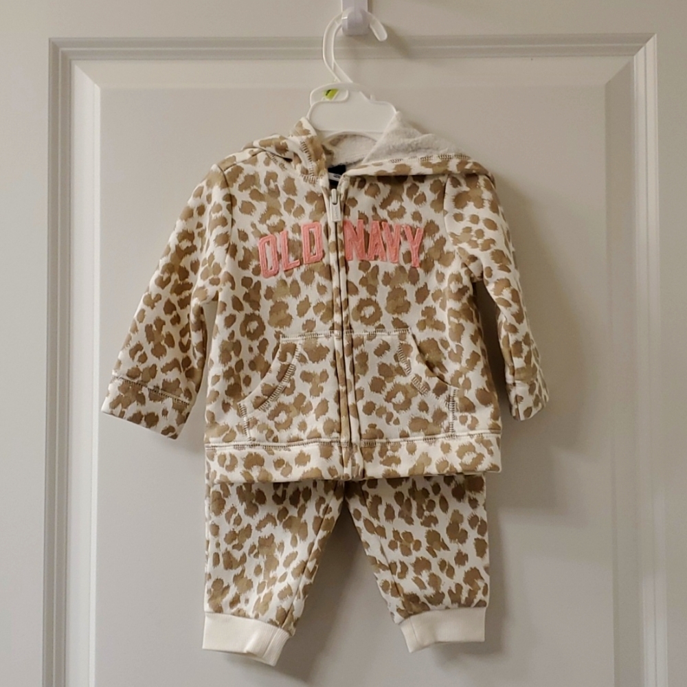 Old Navy (2 piece set) 3-6M